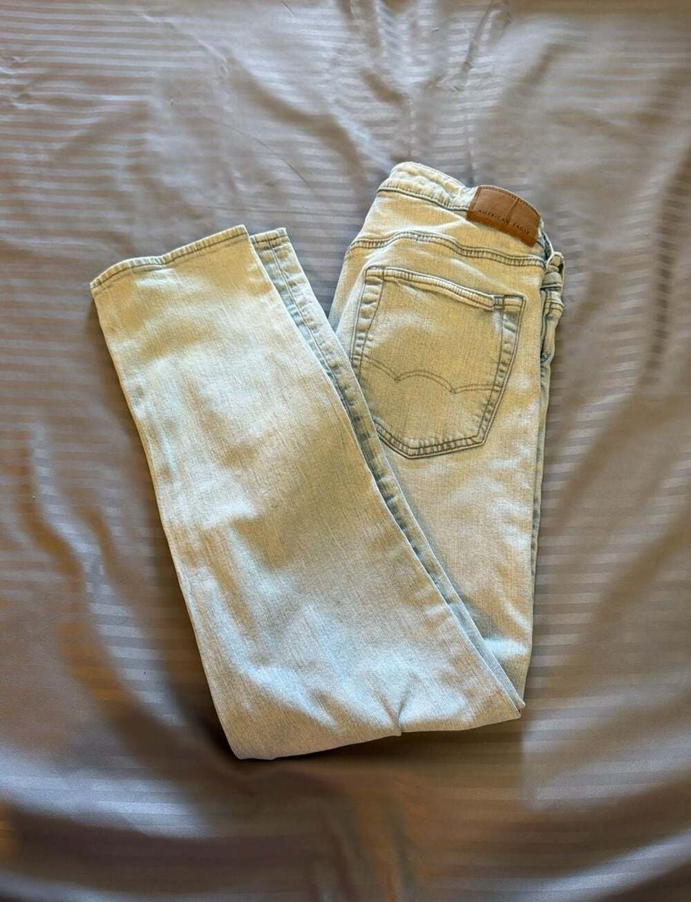 American Eagle Airflex+ Slim Jeans Light Wash Size 33x32